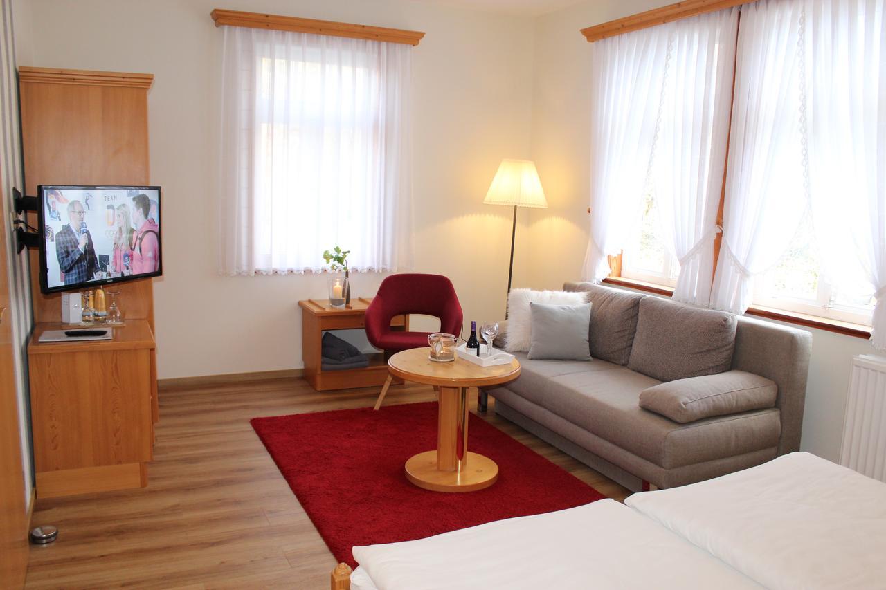 Ferien- Und Wellnesshotel Waldfrieden Хитцаккер Экстерьер фото